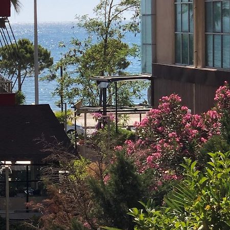 Lungomare Apartment Vlore Ngoại thất bức ảnh