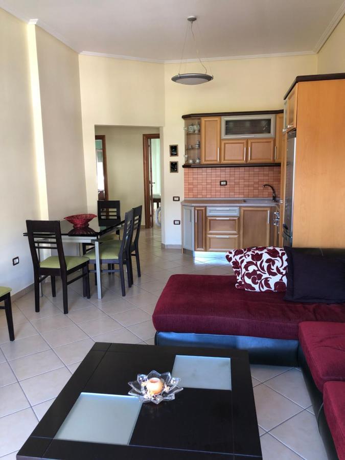 Lungomare Apartment Vlore Ngoại thất bức ảnh