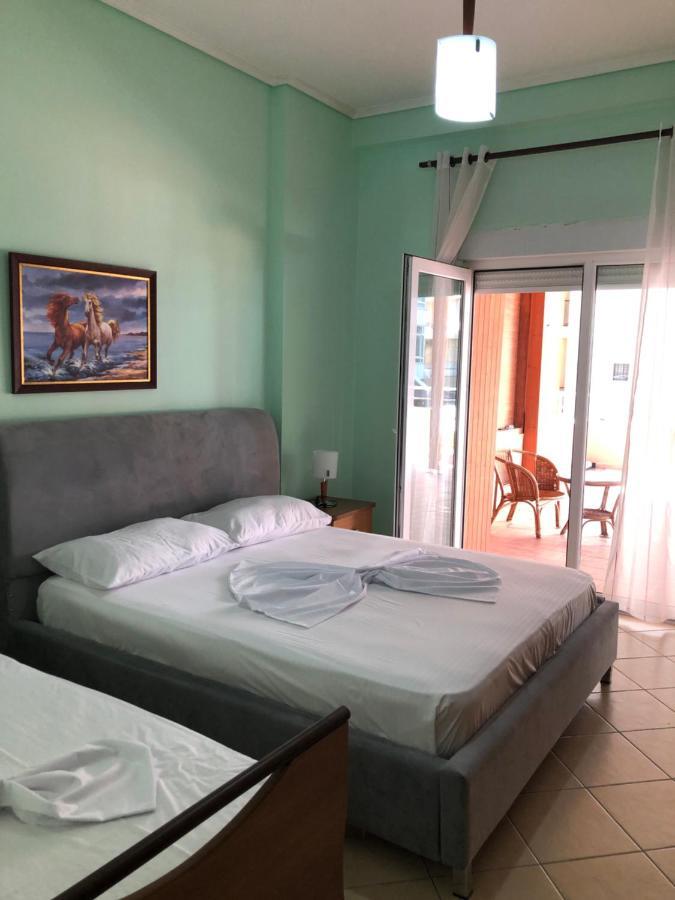 Lungomare Apartment Vlore Ngoại thất bức ảnh